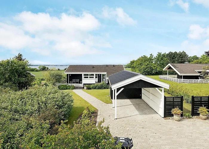 Casa de Férias Luxury Haven Near Havneby-by Traum *